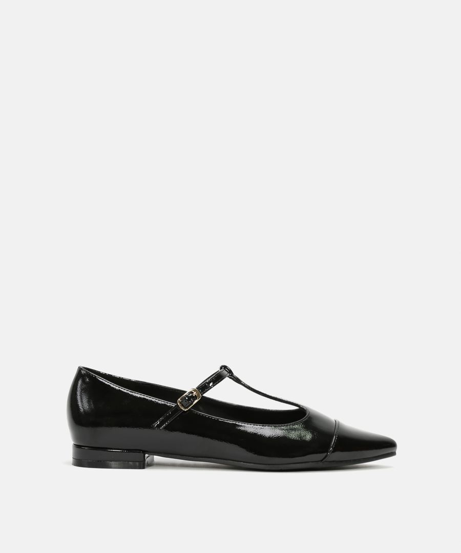 Merceditas T-Strap image number null